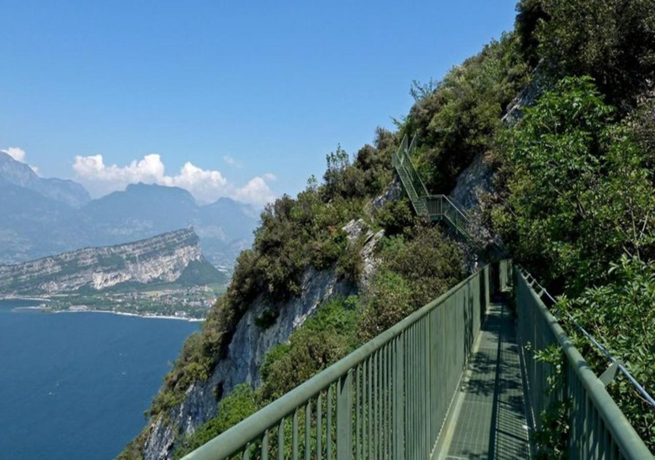 Appartement Casa Zanoni à Torbole Sul Garda Extérieur photo